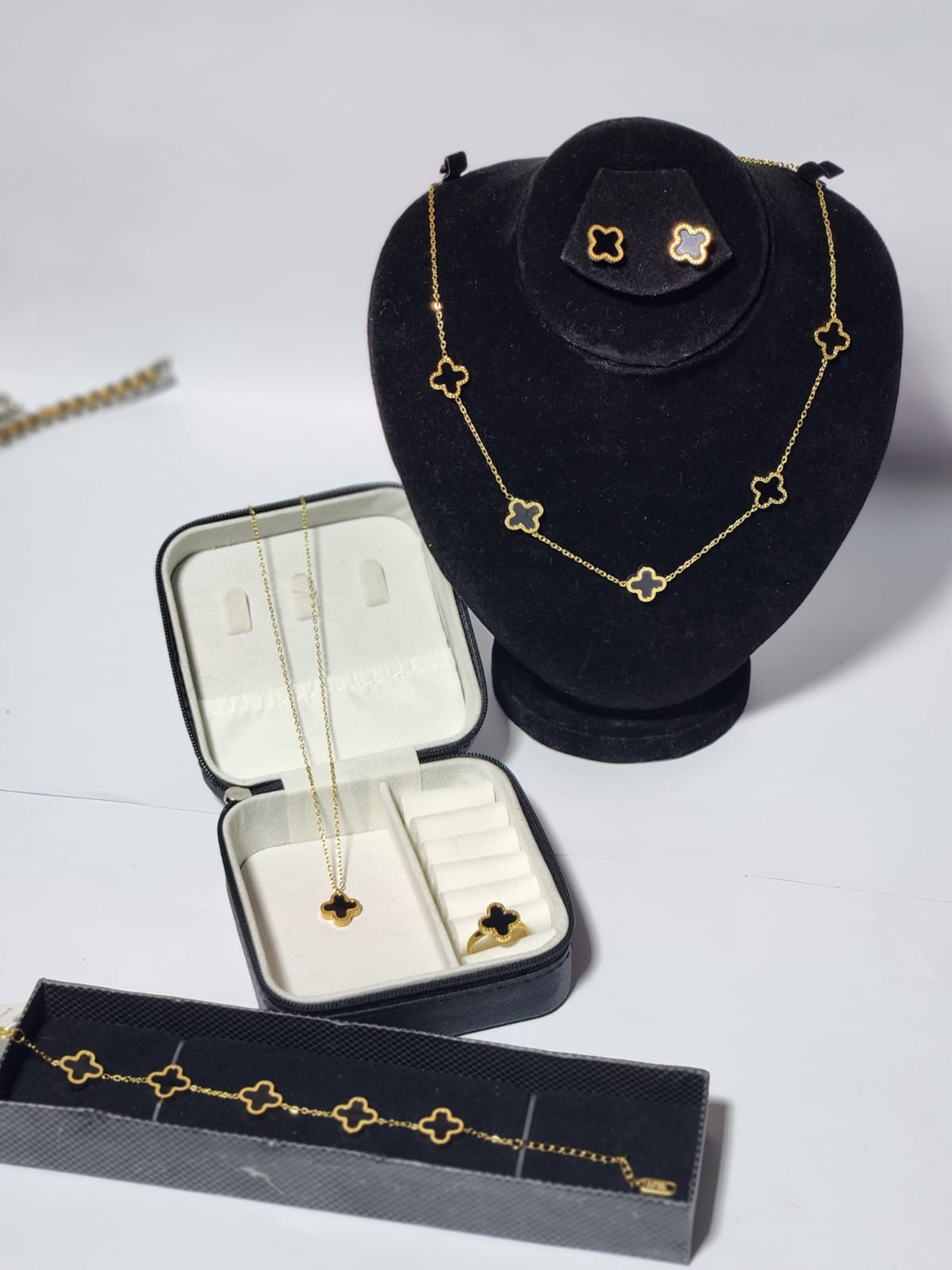 Necklace + Bracelet + Earring + Ring + Lockets (5 Piece Set) - Big Deal